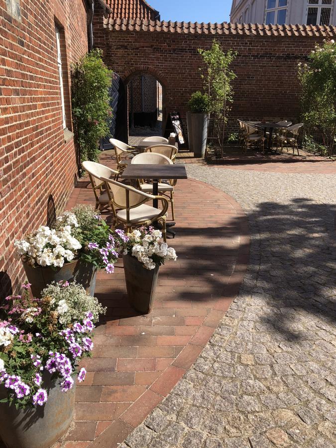Den Gamle Arrest Bed & Breakfast Ribe Exterior foto