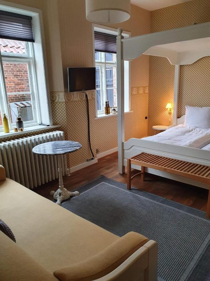 Den Gamle Arrest Bed & Breakfast Ribe Exterior foto